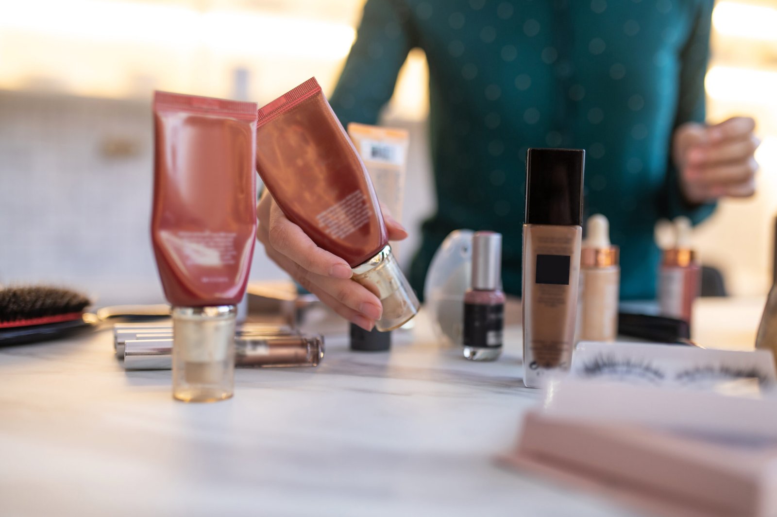 How Does Third-Party Cosmetic Manufacturing Work?