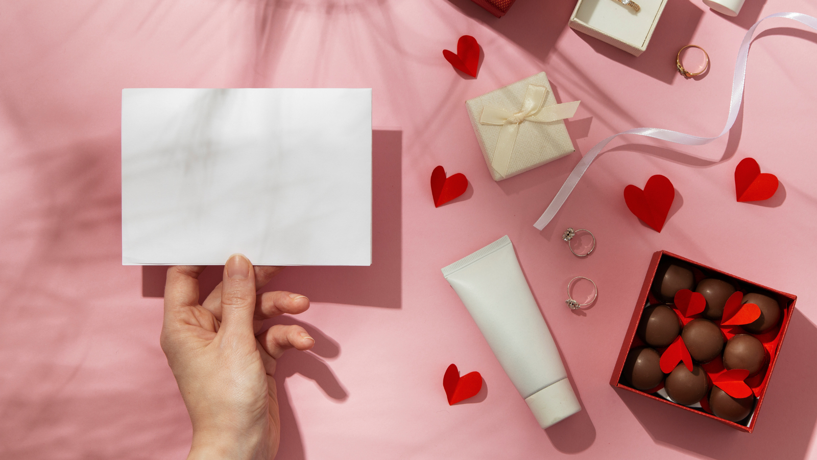 cosmetic gifting trend