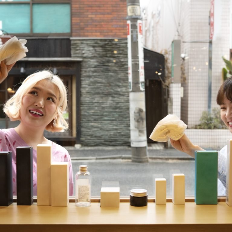 What minimum order quantities (MOQs) are typical for private label beauty products?